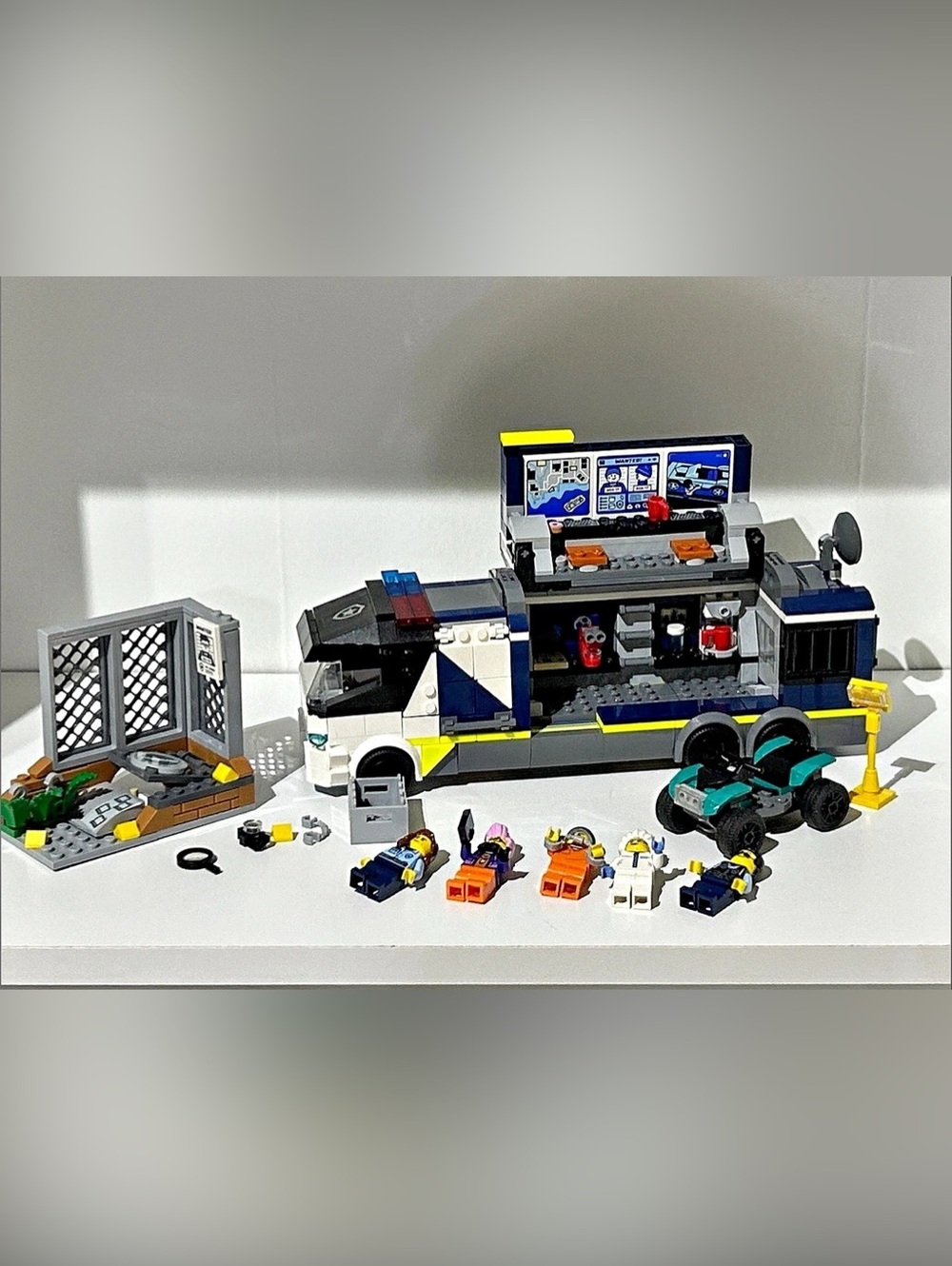 LEGO 60418  City Police Mobile Crime Lab Police Mobile Crime Lab Set